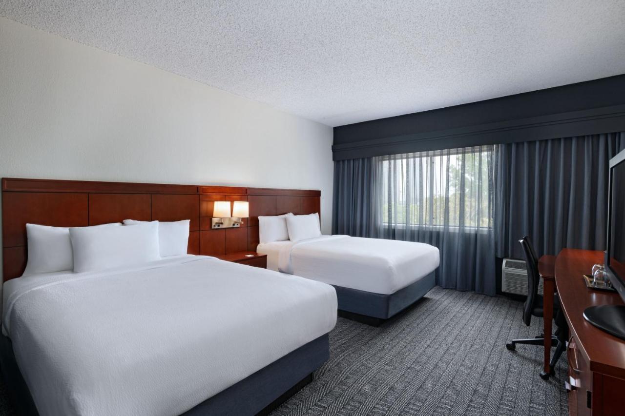 Courtyard By Marriott Dallas Arlington Entertainment District Luaran gambar