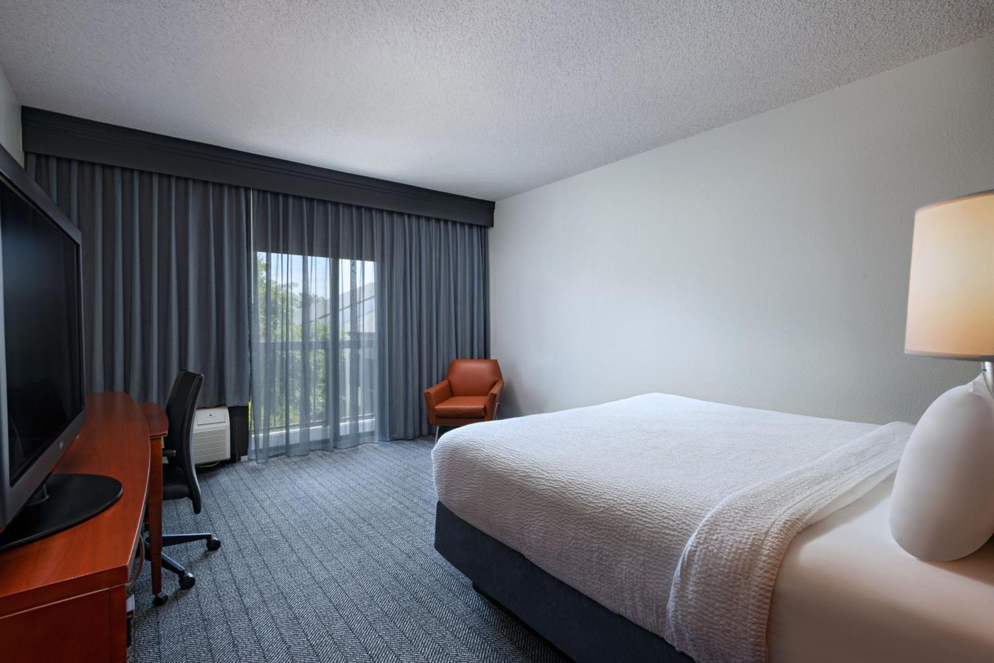 Courtyard By Marriott Dallas Arlington Entertainment District Luaran gambar