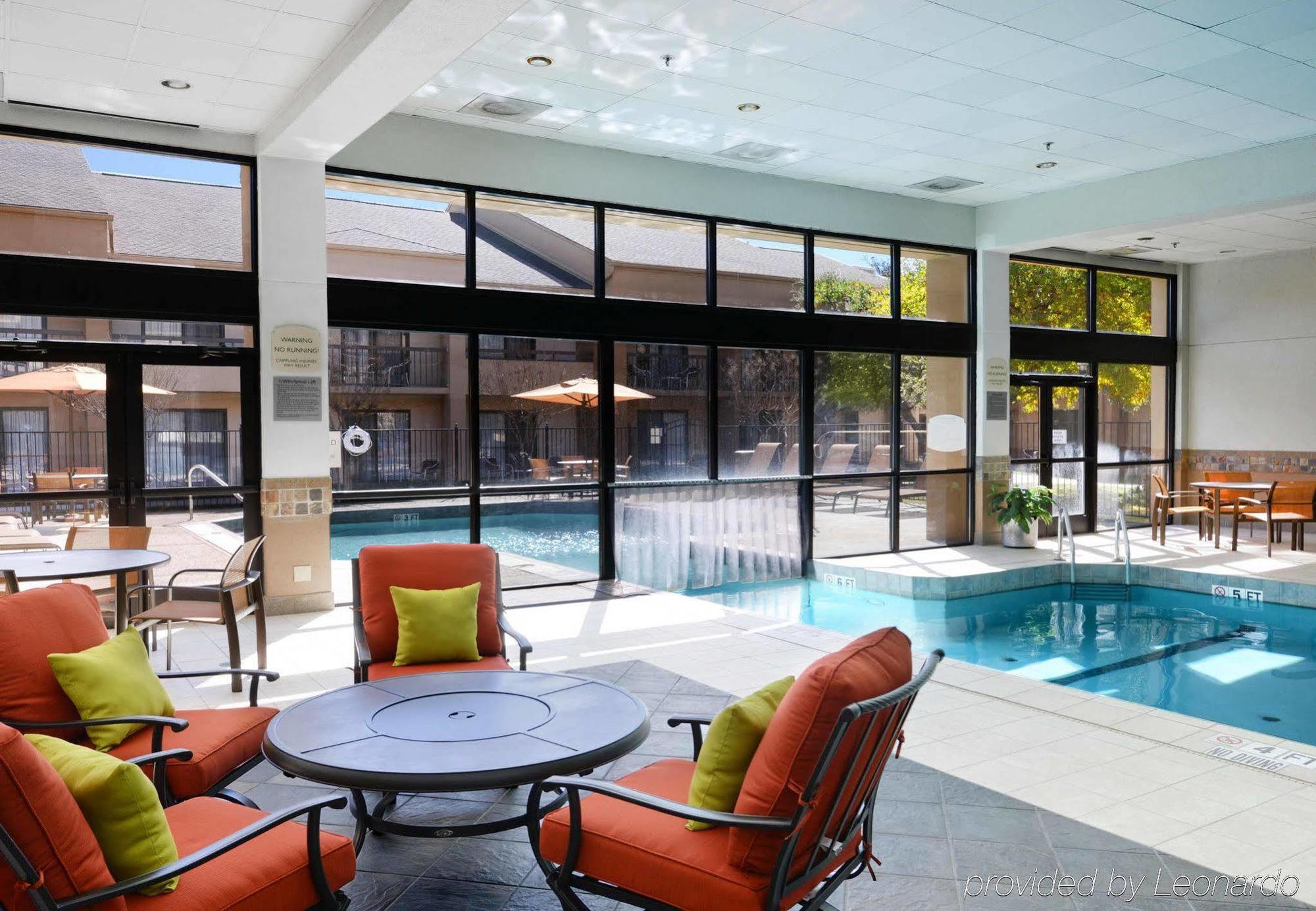 Courtyard By Marriott Dallas Arlington Entertainment District Luaran gambar