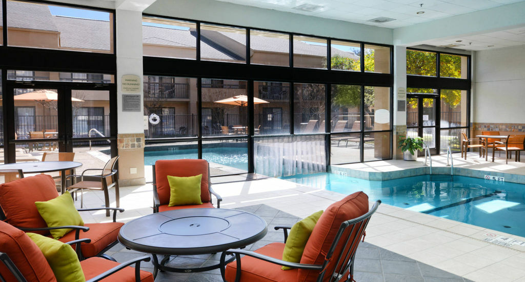 Courtyard By Marriott Dallas Arlington Entertainment District Luaran gambar